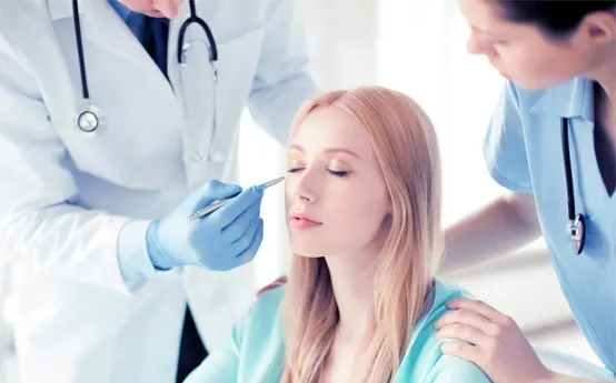 Chirurgien plasticien